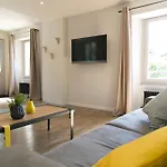 Le Presbytere De بيت ضيافة Thiverval-Grignon