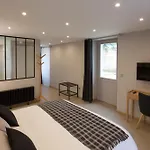 Le Presbytere De بيت ضيافة