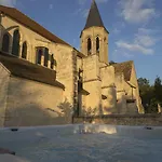 Le Presbytere De 3* Thiverval-Grignon